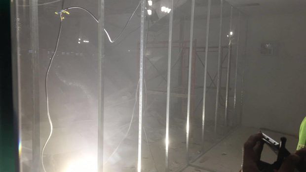 Atap Terminal 3 Runtuh/ ist