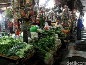 Jelang Tahun Baru 2017, Harga Daging dan Sayuran di Pasar Jatinegara Tinggi