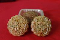 Wah, Kue Bulan 15 Tahun Lalu Ini Masih dalam Kondisi Bagus!