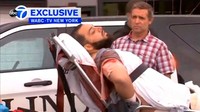 Ahmed Khan Rahami dibawa ke ambulans. Courtesy WABC-TV via REUTERS.