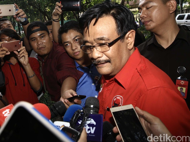 Djarot soal Banjir di Jakarta: Beri Kesempatan pada Anies Djarot soal Banjir di Jakarta: Beri Kesempatan pada Anies