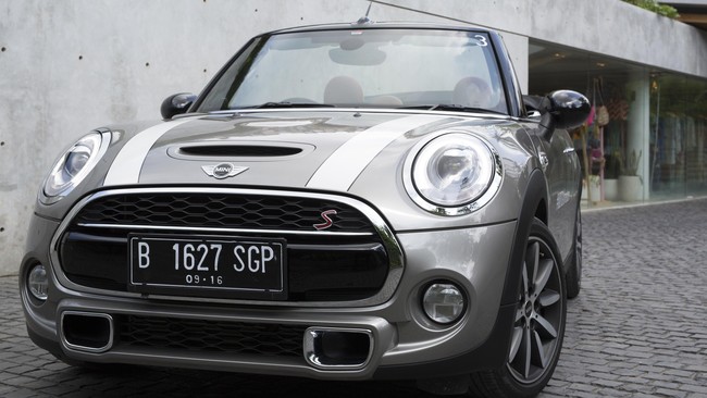 Jelajah Bali dengan MINI Cabrio, Si Mungil yang Bertenaga
