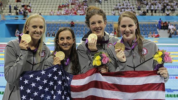 Schmitt dan rekan-rekannya di Olimpiade 2012 (Foto: Paul Drinkwater/NBC/GettyImages)