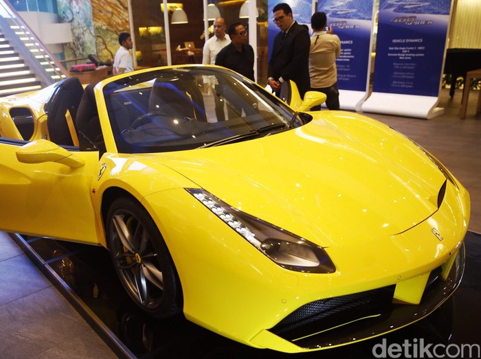 Jaga Karakter, Ferrari Enggan Produksi SUV