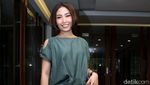 Rambo! Gaya Rambut Baru Ayu Dewi