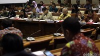 DPR menyetujui anggaran 4 kementerian dan BKPM untuk 2017.