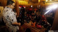 Anies Baswedan menyampaikan pidatonya.