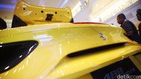 Ferrari 488 Spider adalah mobil sport dengan kemampuan akselerasi cepat (0 - 100 km/jam dalam 3 detik dan 0 - 200 km/jam dalam 8,7 detik)