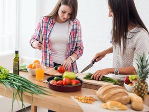 Sebelum Memasak Pastikan Dulu Anda Punya 6 Peralatan Dasar Ini