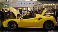 Teknologi atap yang disebut RHT (Retractable Hard Top) menjadikan mobil ini beratnya lebih ringan 25 kg dibanding versi pendahulunya Ferrari 458 Spider.