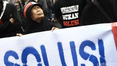 Demo Anti Ahok di KPUD DKI