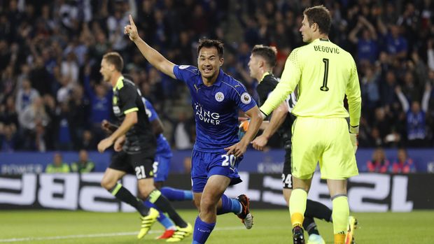 Shinji Okazaki memiliki pengalaman bermain di Liga Primer Inggris. 