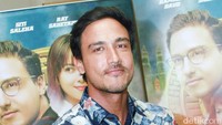 Hamish terlihat menawan di acara premiere filmnya bertajuk Spy In Love. Pool/Gus Mun/detikFoto.