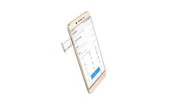 Sementara kamera depannya beresolusi 8 megapixel dengan lensa lebar. Foto: Dok. LeEco