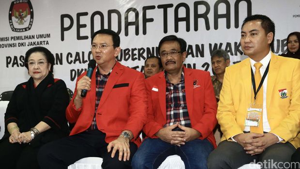 Foto: Ahok-Djarot di KPU DKI (Hasan/detikfoto)