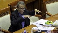Anggito Abimanyu menjelaskan visi dan misinya.