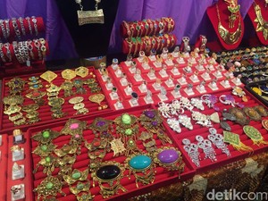 Ada Batu Dijual Rp 200 Juta di Pameran Ini