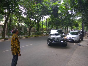 Jelang Pendaftaran ke KPU DKI, Djarot Datangi Rumah Megawati