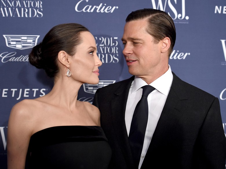 Brad Pitt Ingin Selesaikan Permasalahan Hak Asuh Anak dengan Jolie Brad Pitt Ingin Selesaikan Permasalahan Hak Asuh Anak dengan Jolie