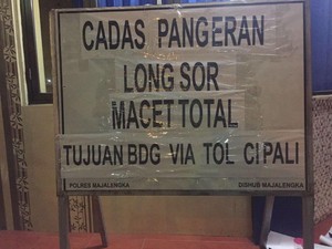 Longsor di Sumedang, Kendaraan Arah Bandung Dialihkan Lewat Cipali