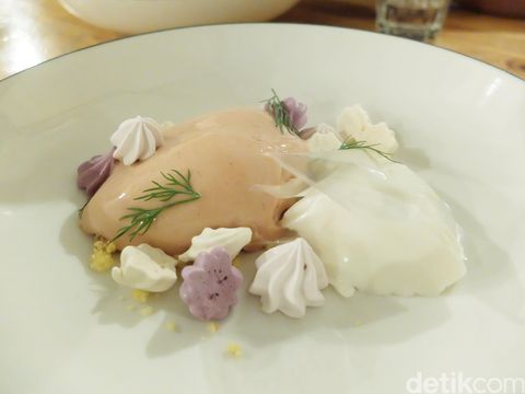 White Rabbit Candy Panna Cotta.(Danie Ngantung/Wolipop)