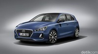 Eksteriornya, Hyundai i30 memiliki desain Cascading Grille baru. Elemen desain terdiri dari bentuk heksagonal yang lebih besar dengan garis krom.