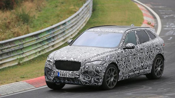 Jaguar F-Pace SVR 4x4 Tengah Diuji