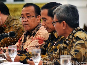 Jokowi Telah Mendengar Usulan Sanksi Sosial Nyapu Jalan Bagi Koruptor