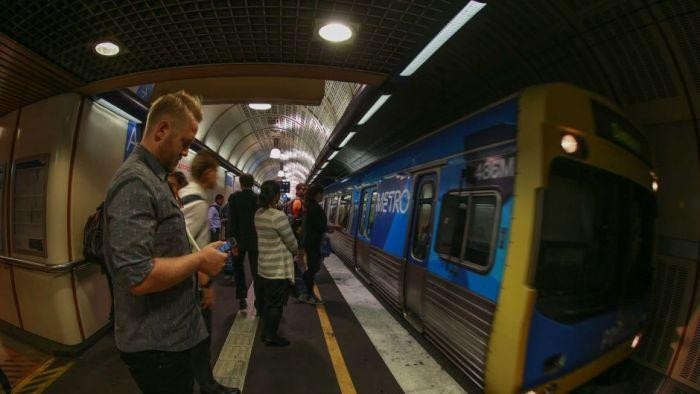 Kereta Komuter di Melbourne Semakin Sesak