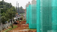 Mega proyek yang dikerjakan PT Adhi Karya (Persero) Tbk ini ditarget rampung pada tahun 2018 mendatang.