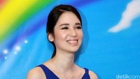 Ibu satu anak itu tetap terlihat langsing. Pool/Palevi S/detikFoto.