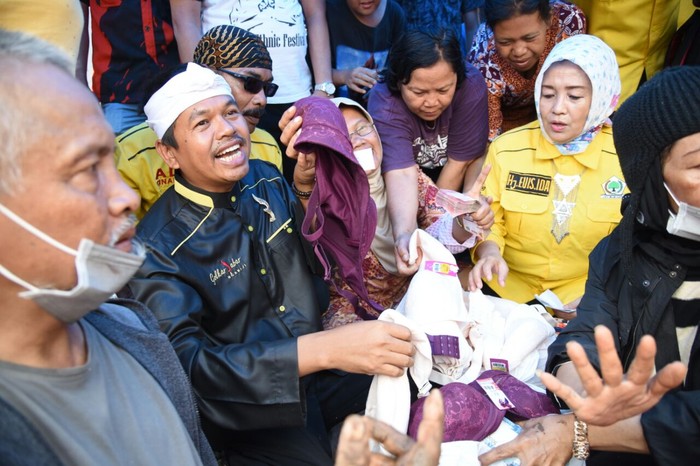 Banyak Bantuan, Pengungsi Garut Malah Belum Makan dan Butuh Pakaian Dalam