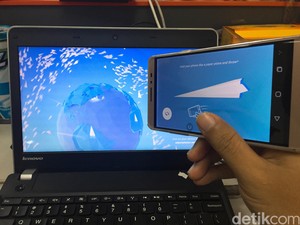 Serunya Bermain Pesawat Kertas Digital