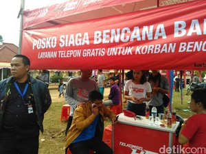 Telepon Gratis di Posko Siaga Banjir Garut