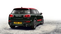 MINI John Cooper Works Clubman mampu menyemburkan tenaga hingga 228 daya kuda. Mobil ini juga dilengkapi dengan knalpot sport, teknologi suspensi halus dan rem Brembo.