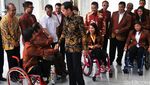Jokowi Terima Atlet Peraih Perunggu Paralympic