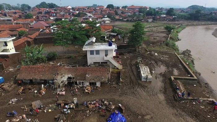 Banjir Bandang, Bupati Garut: Polisi Harus Usut Tuntas Perusakan Hutan