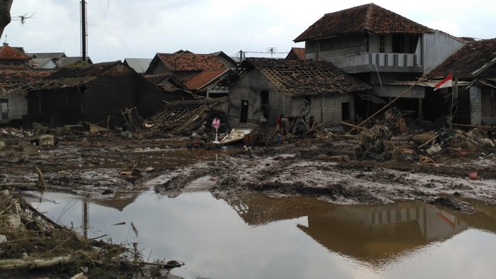 Mayat Pria Korban Banjir Bandang Garut Ditemukan di Pinggir Sungai