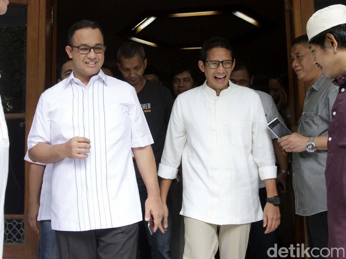 Makna Di Balik Kemeja Putih Anies Baswedan Sandiaga Uno Saat Kampanye Makna Di Balik Kemeja Putih Anies Baswedan Sandiaga Uno Saat Kampanye