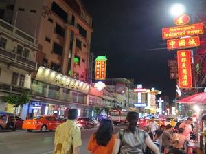 Waduh, Puluhan Lady Boy Thailand dan Filipina Bentrok di Bangkok