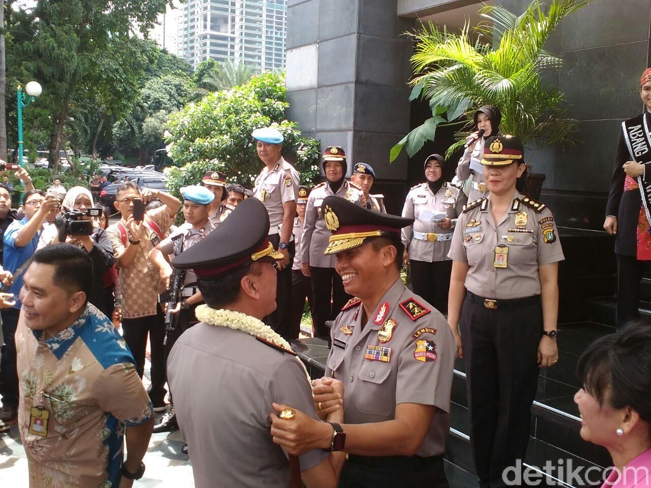  Irjen Pol Moechgiyarto tampak akrab dengan Irjen M Iriawan (Mei Amelia/detikcom)