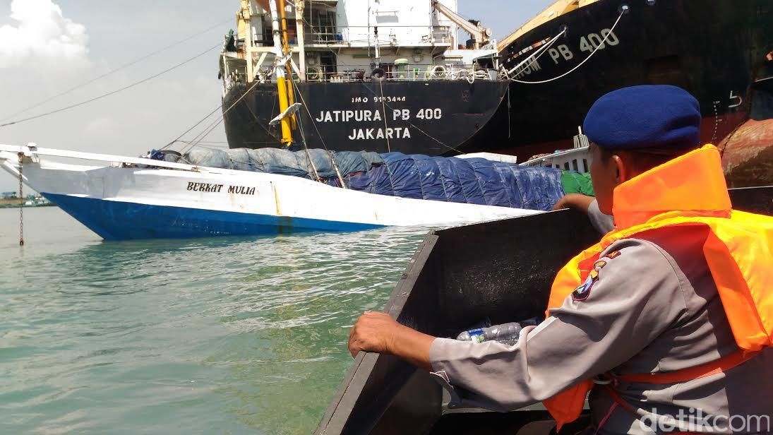 KLM Berkat Mulia Tengelam Tabrak Bangkai Kapal