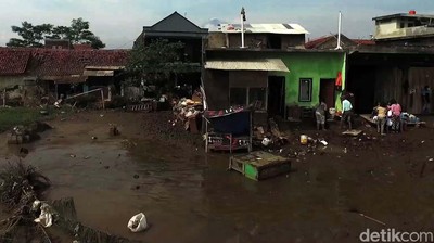 Korban Tewas Banjir Garut Mencapai 27 Orang