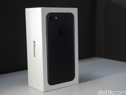 Unboxing iPhone 7