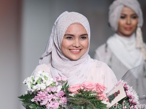 Pertamakalinya Ria Miranda Rilis Busana Pria untuk Koleksi Spring/Summer 2017