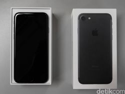 Unboxing iPhone 7