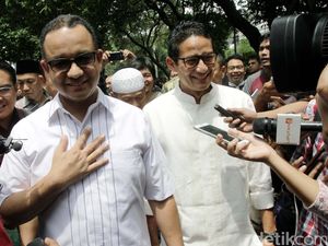 Anies dan Sandiaga Beradu Mannequin Challenge, Siapa yang Paling Keren?