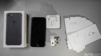 iPhone 7 dibekali sensor berukuran 12 megapixel dan dilengkapi fitur OIS dan dua tone flash yang terdiri dari empat LED. Foto: detikINET - Anggoro Suryo Jati