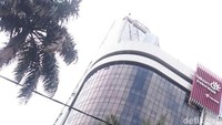 5. Telkom IndonesiaPosisi selanjutnya masih diisi oleh perusahaan BUMN, yaitu Telkom Indonesia. Telkom menorehkan pendapatan sebesar 143,210 miliar dengan laba bersih sebesar Rp 24,760 miliar.Kemudian, Telkom mencatatkan kepemilikan aset sebesar Rp 277,184 miliar. Nilai ekuitasnya mencapai Rp 121,646 miliar. Foto: detikINET/Achmad Rouzni Noor II
