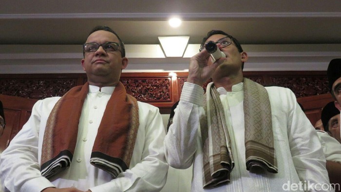 Urutan Terbawah di Survei SMRC, Anies-Sandi Bakal Lebih Sering Sapa Warga